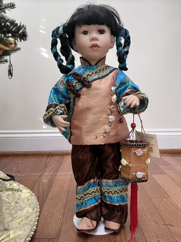 Porcelain Collectable Asian Girl Doll Holding a Lantern
