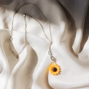 Sunflower Pendant Necklace Adjustable & Elegant.